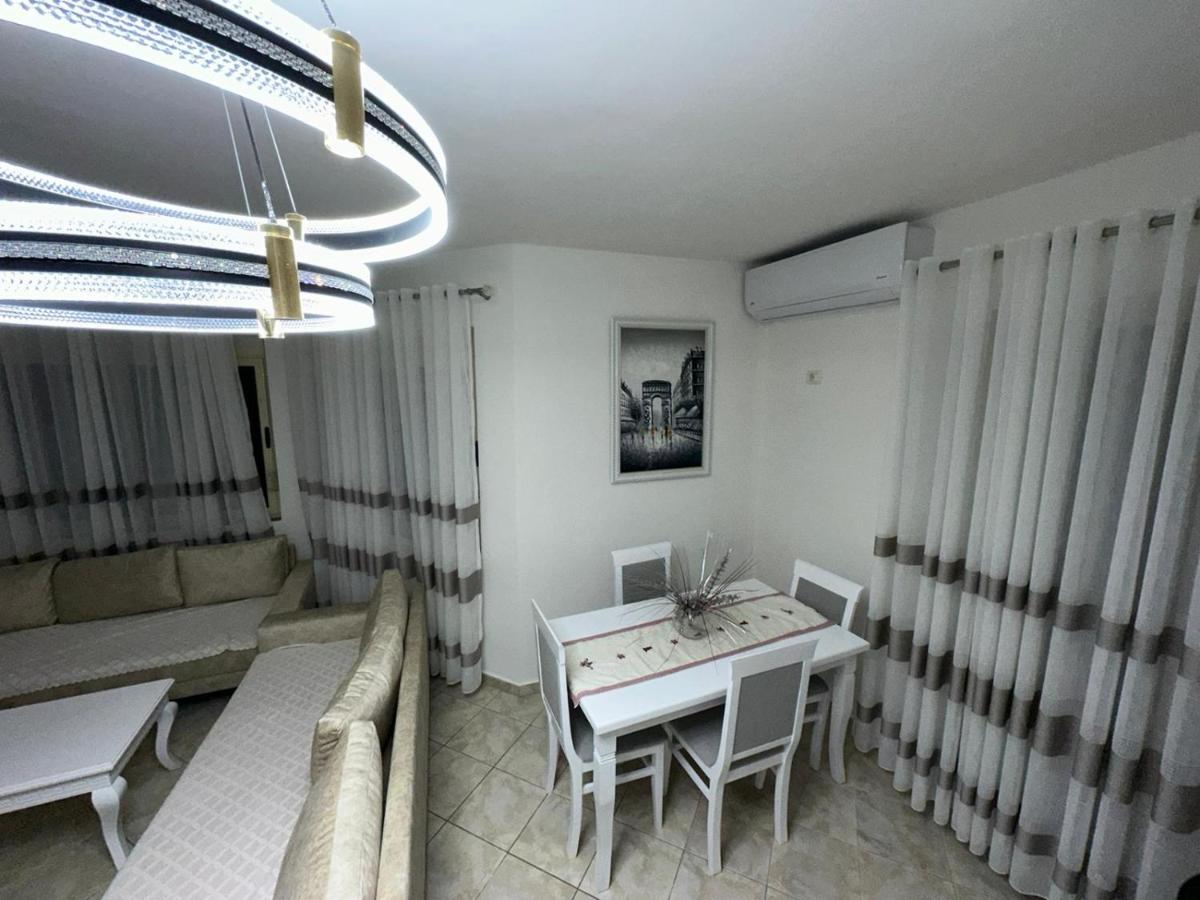 Spacious 2 Bedroom Apartment In Durres Beach Exteriör bild