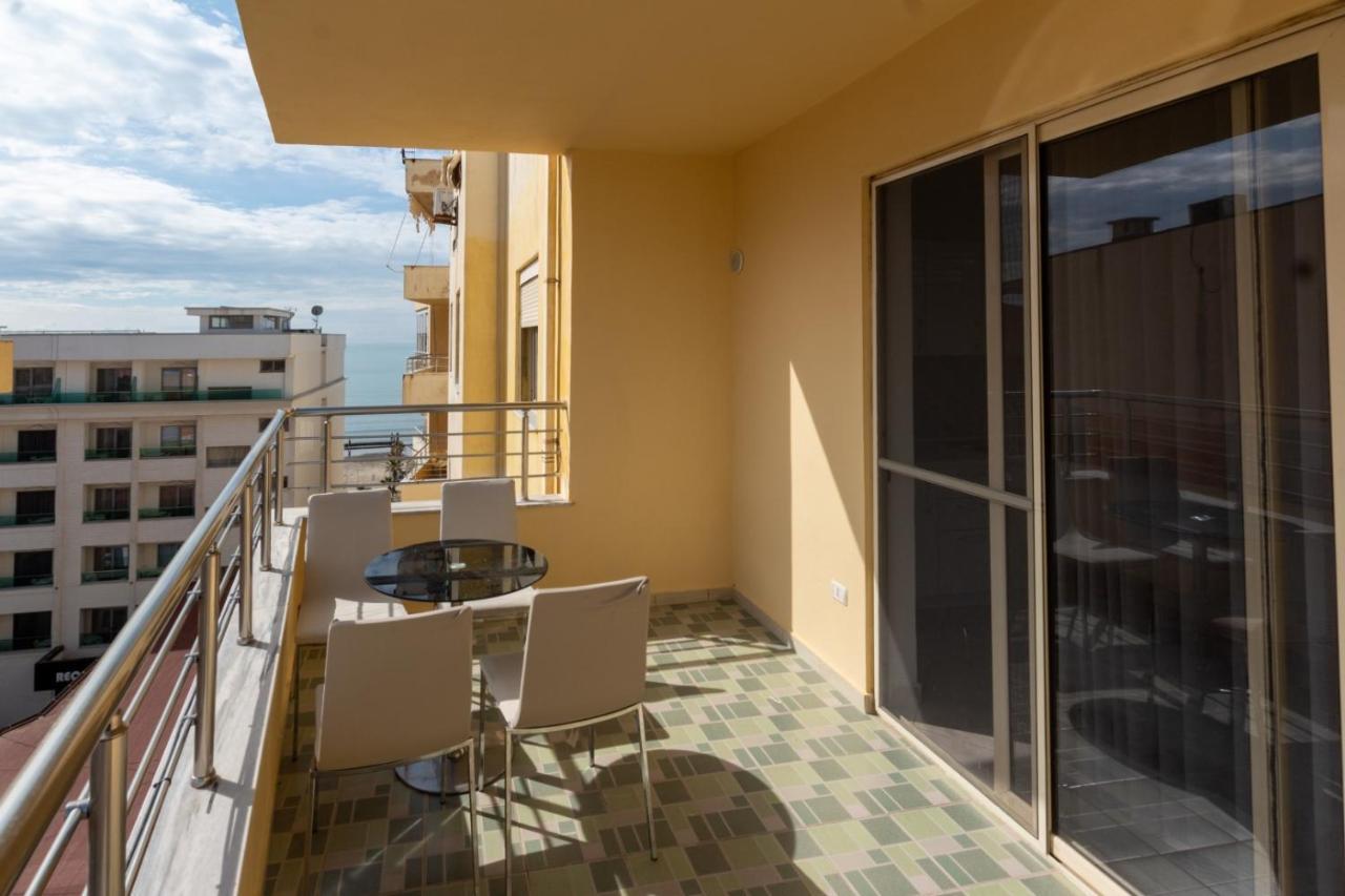 Spacious 2 Bedroom Apartment In Durres Beach Exteriör bild